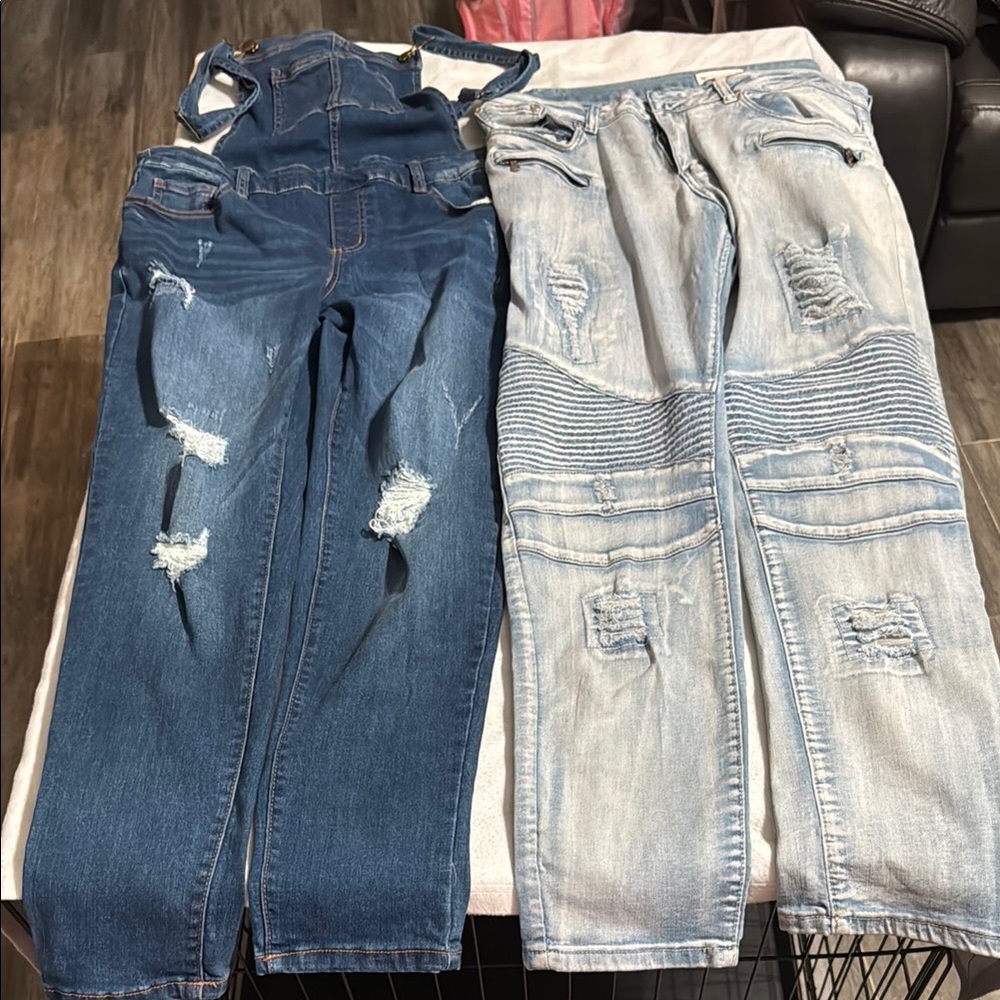 Blue Skinny Jeans with Distressed Details Plus Overall Set